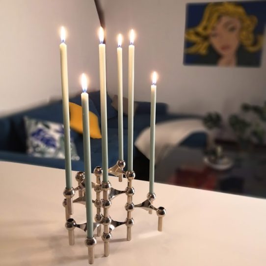 Bougeoirs Nagel et bougies vert d'eau